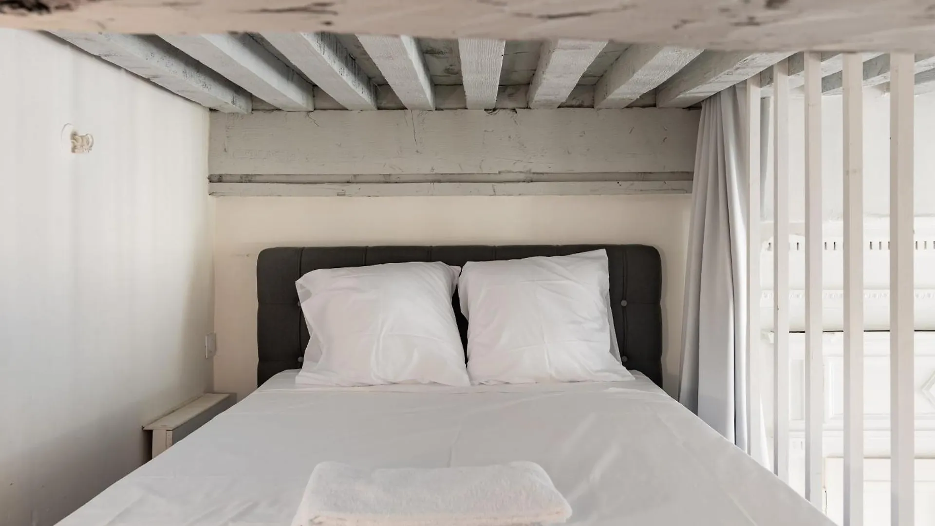 Apartament Le Haussman 4 Places - Louis Pradel - Netflix Lyon